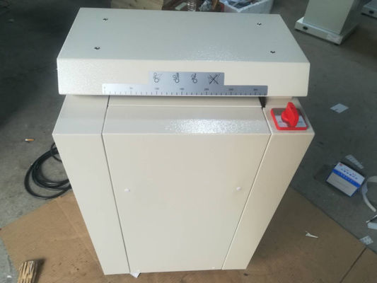 Máquina de trituração de cartão industrial corrugado de camada única 8m/min 220V 50HZ