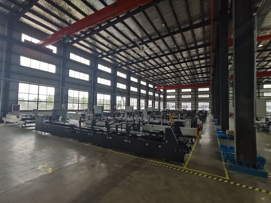 Máquina de colagem de pasta de inspecção abrangente com alimentação automática contínua e unidade de transporte de correia macia